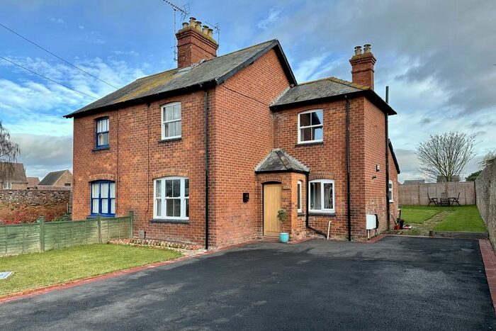 3 Bedroom Semi-Detached House To Rent In Tewkesbury Road, Longford, GL2