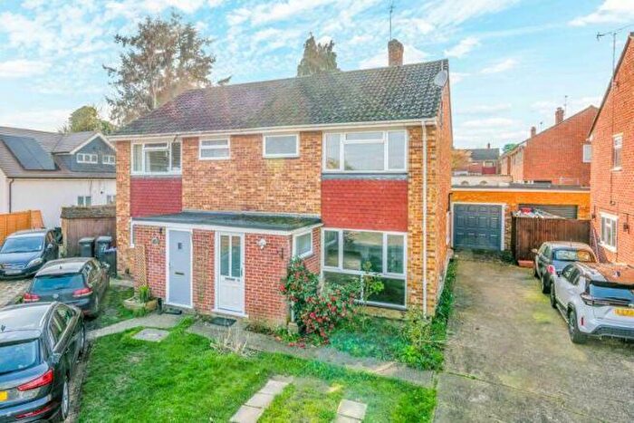 3 Bedroom Semi-Detached House To Rent In Rowtown, Addlestone, Surrey, KT15