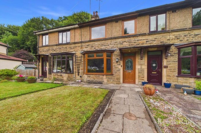 3 Bedroom Terraced House For Sale In Burnley Road, Todmorden, OL14