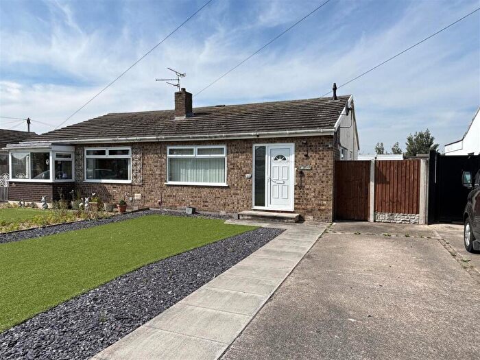 2 Bedroom Semi-Detached Bungalow For Sale In Llys Charles, Towyn, LL22