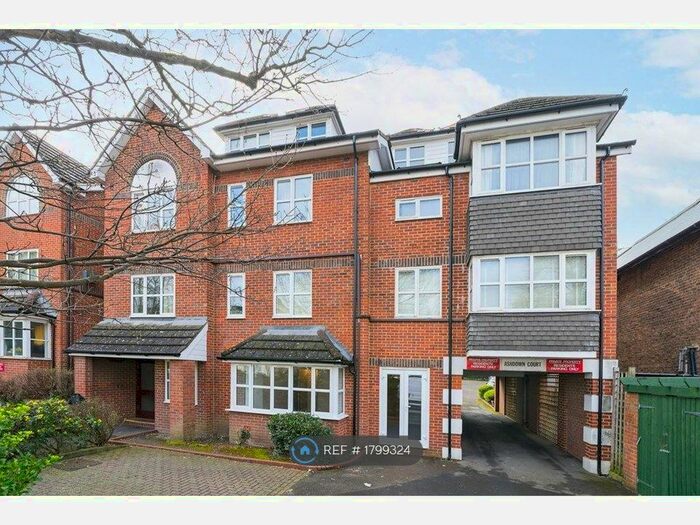 2 Bedroom Flat To Rent In Ashdown Court, Sutton, SM2