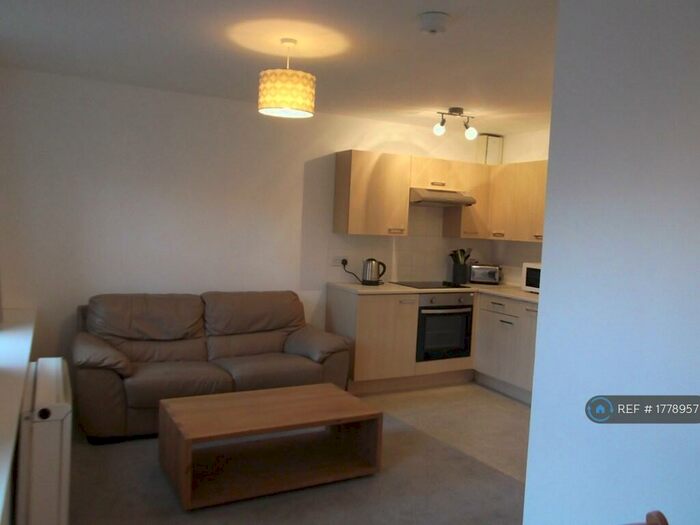 2 Bedroom Flat To Rent In Belmont Road, Aberdeen, AB25
