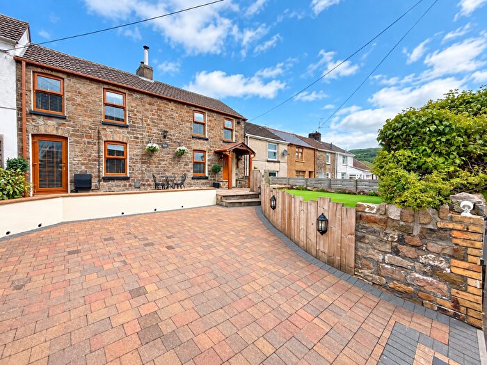 2 Bedroom Cottage For Sale In Mill Street, Trecynon, Aberdare, Rhondda Cynon Taf, CF44