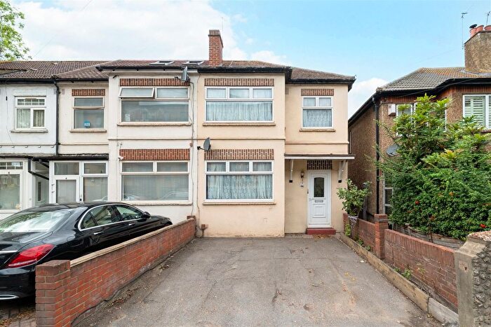 2 Bedroom End Of Terrace House For Sale In Durnsford Road, Wimbledon, SW19