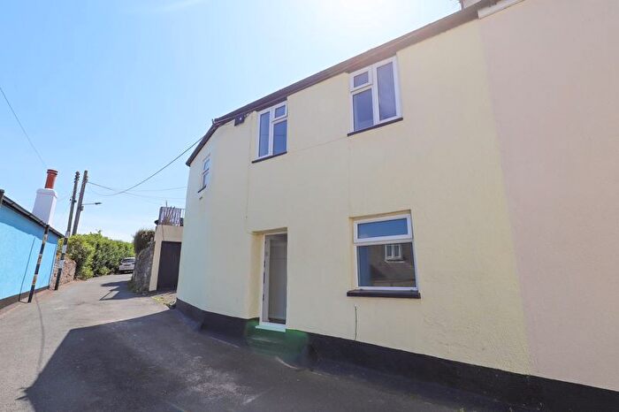 2 Bedroom Cottage For Sale In Cofton Hill, Cockwood, EX6