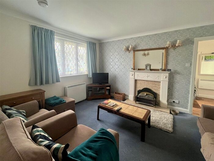 2 Bedroom Bungalow To Rent In Bluebell Cottage, New Road, Kilgetty, Pembrokeshire, SA68