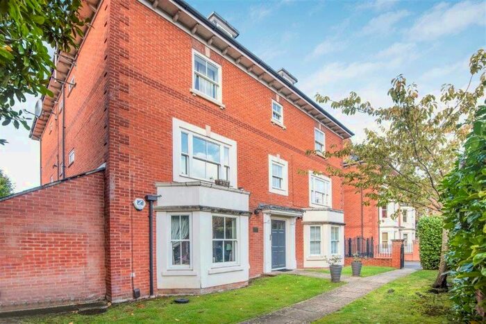 2 Bedroom Flat To Rent In Brownlow Lodge, Brownlow Road, Reading, RG1