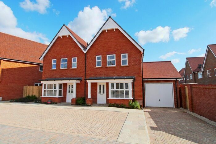 3 Bedroom Semi-Detached House To Rent In Highwood Crescent, Highwood, Horsham RH12