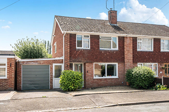 3 Bedroom Semi-Detached House For Sale In Derwent Drive, Tewkesbury, Gloucestershire, GL20