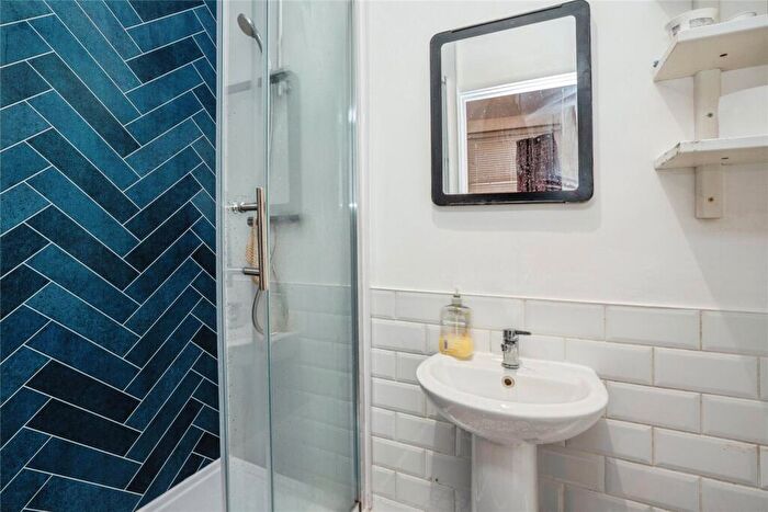 2 Bedroom Flat For Sale In Somers Road, Southsea, Hampshire, PO5