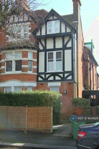 Studio To Rent In Grimston Gardens, Folkestone, CT20