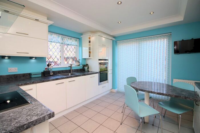 5 Bedroom Detached House For Sale In Trinity Gardens, Thornton-Cleveleys, FY5