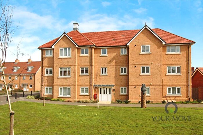 2 Bedroom Flat To Rent In Kensington Way, Polegate, East Sussex, BN26