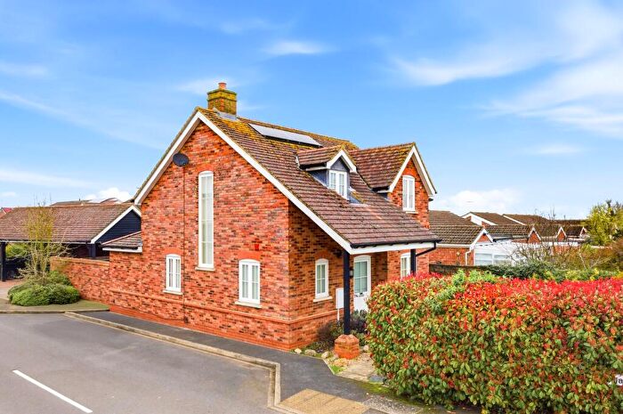 3 Bedroom Detached House For Sale In Harkness Court, Hanslope, MK19