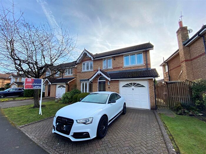 4 Bedroom Detached House To Rent In Alveston Drive, Wilmslow, Cheshire, SK9