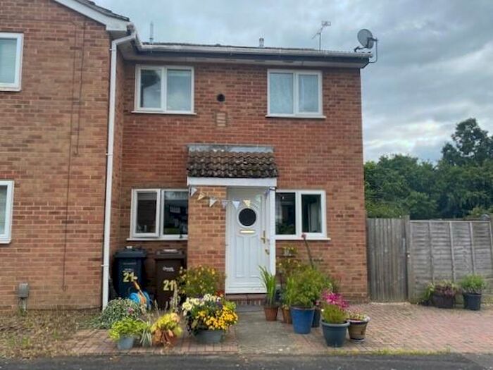 1 Bedroom End Of Terrace House To Rent In Langham Close, North Baddesley, SO52