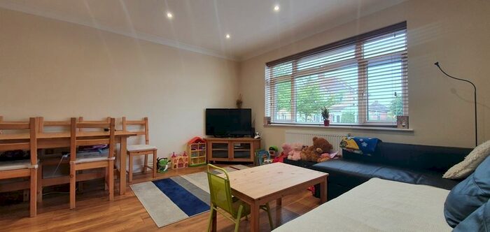 3 Bedroom Semi-Detached House To Rent In Winchester Road, Northwood, HA6