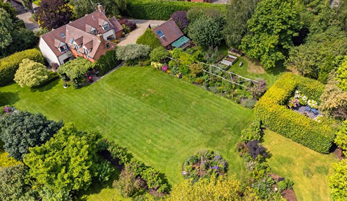 5 Bedroom Detached House For Sale In Southend, Garsington, OX44