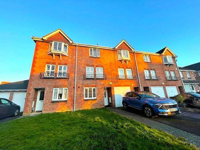 4 Bedroom Terraced House To Rent In St. Marys Way, Guildford, Surrey, GU2