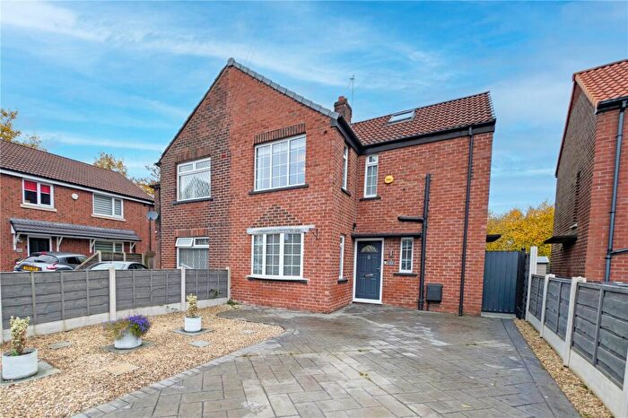 3 Bedroom Semi Detached House For Sale In Holland Grove, Ashton-under-Lyne, Greater Manchester, OL6