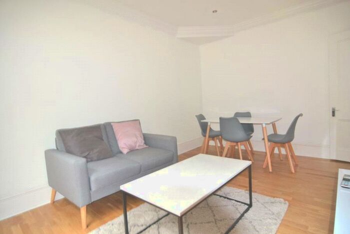 2 Bedroom Apartment To Rent In Transept Street, London, NW1