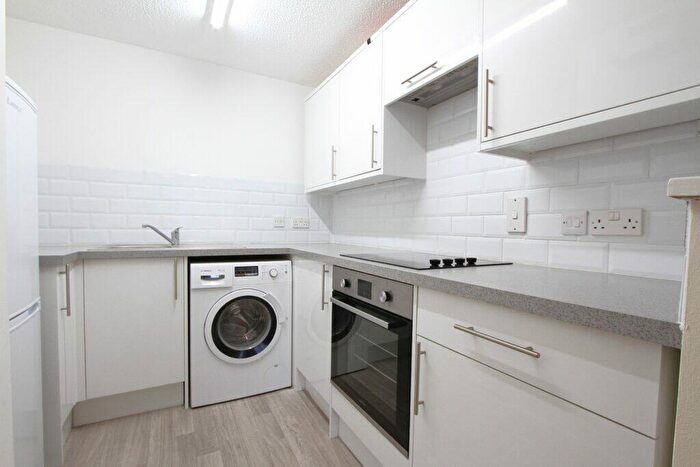1 Bedroom Apartment To Rent In Parklands, Banbury, Oxon, OX16