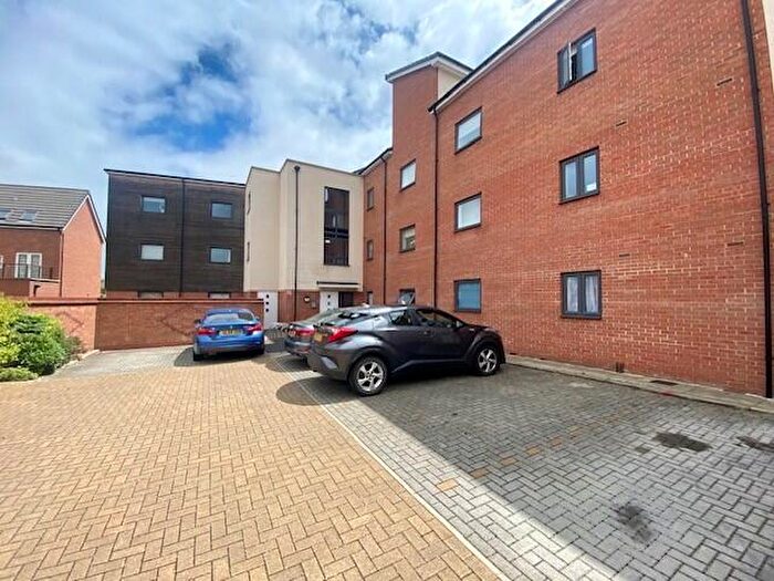 1 Bedroom Flat To Rent In Putman Street, Aylesbury, HP19