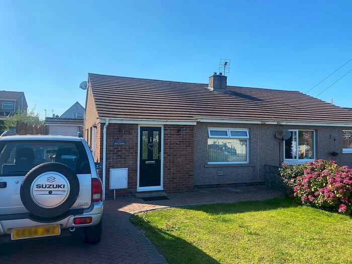 2 Bedroom Bungalow To Rent In Heol-y-Bardd, Bridgend, CF31