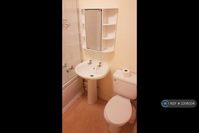 1 Bedroom Flat To Rent In Middleton Street, Glasgow, G51