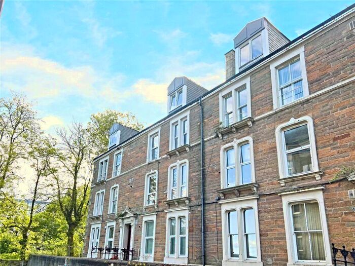 2 Bedroom Flat To Rent In Forebank Terrace, Dundee, Angus, DD1