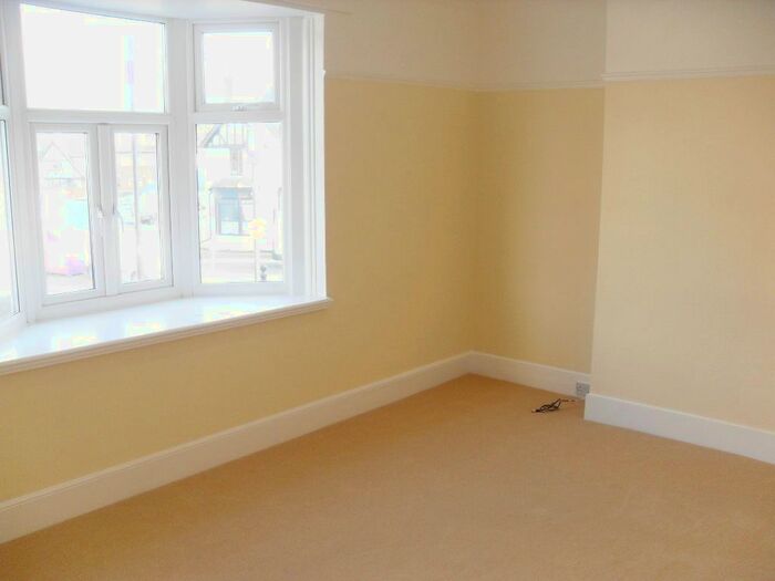 2 Bedroom Flat To Rent In Station Road, Ashford TW15