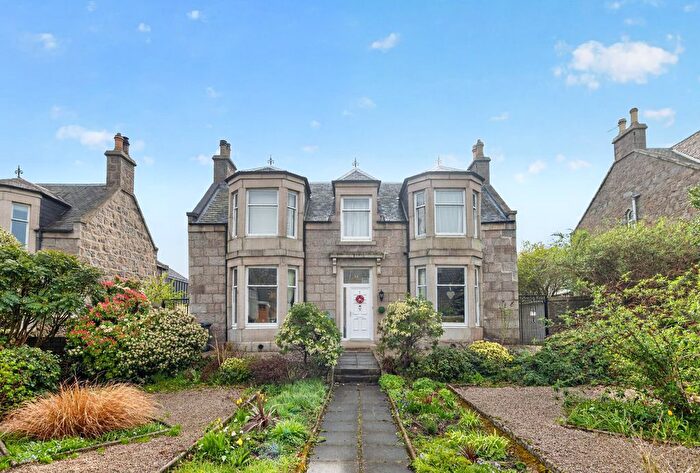 5 Bedroom Detached House To Rent In Salisbury Terrace, Aberdeen, AB10
