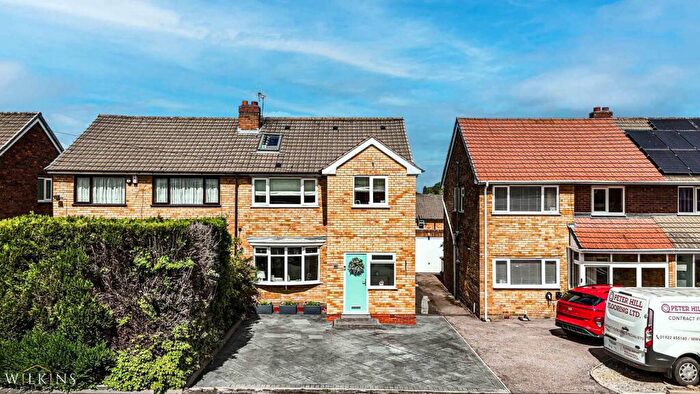 4 Bedroom Semi Detached House For Sale In Laneside Avenue, Sutton Coldfield, West Midlands, B74