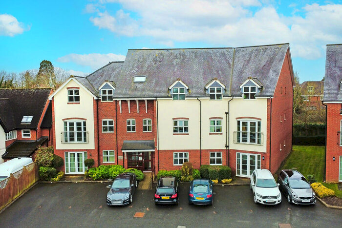 2 Bedroom Apartment To Rent In Claremont House, Poplar Road, Solihull, B93