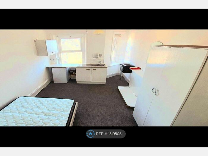 1 Bedroom Flat To Rent In St Michael's Rd, Bournemouth, BH2