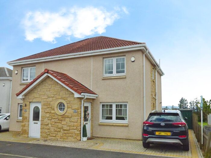 3 Bedroom Semi Detached House For Sale In Hawthorn Grove, Dunfermline, KY12