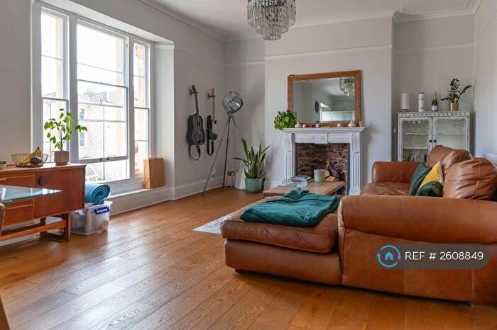 2 Bedroom Flat To Rent In Redland Park, Bristol, BS6