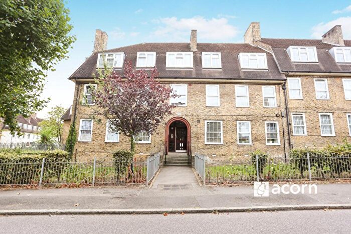 1 Bedroom Flat To Rent In Lushington Road, SE6