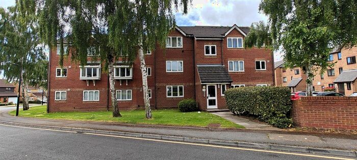 1 Bedroom Flat To Rent In Leigh Hunt Drive, Southgate, N14