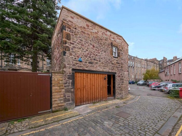 1 Bedroom End Of Terrace House To Rent In Albany Street Lane, City Centre, Edinburgh, EH1