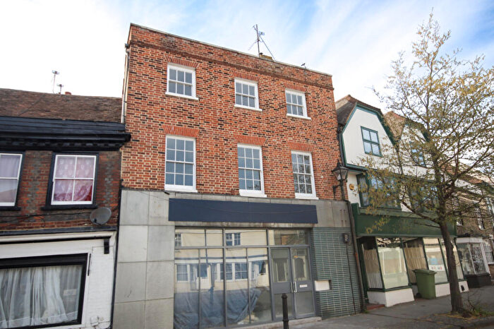 3 Bedroom Flat To Rent In High Street, Milton Regis, ME10