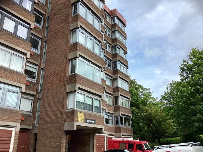 1 Bedroom Flat To Rent In Dirleton Drive, Glasgow, G41