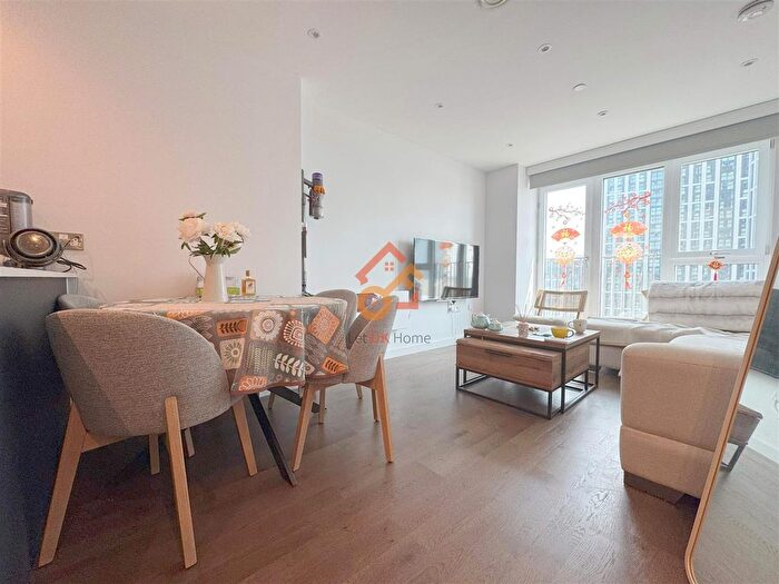 2 Bedroom Flat To Rent In Novella, Stanley Street, Salford, M3