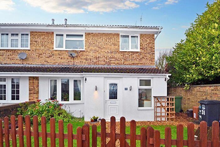 2 Bedroom End Of Terrace House To Rent In Garstons Orchard, Wrington, BS40