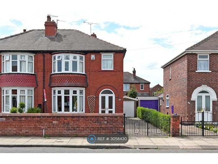 3 Bedroom Semi-Detached House To Rent In Chestnut Avenue, Doncaster, DN2