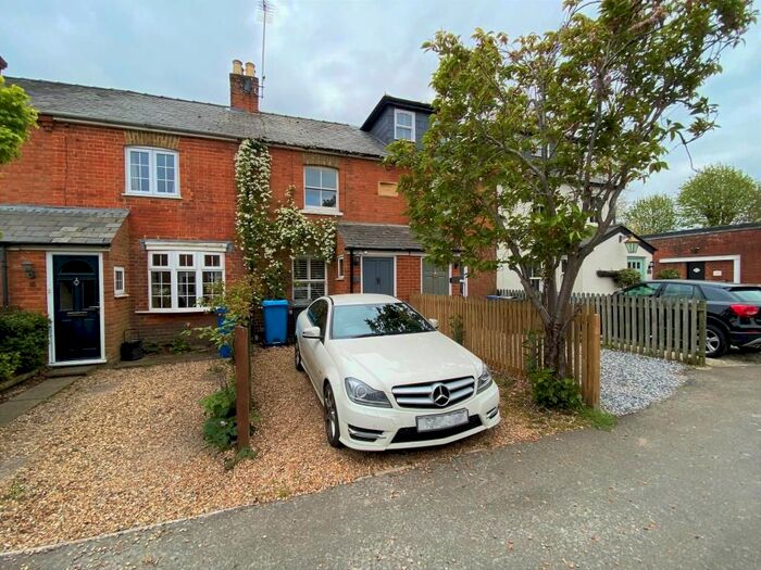 2 Bedroom Terraced House To Rent In Ascot, Berks, SL5