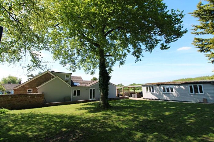 5 Bedroom Bungalow For Sale In The Hall Close, Icklingham, IP28
