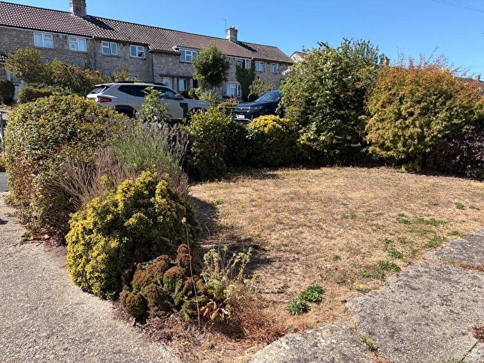 2 Bedroom End Of Terrace House For Sale In Priests Road, Swanage, Dorset, BH19 - Photo 4