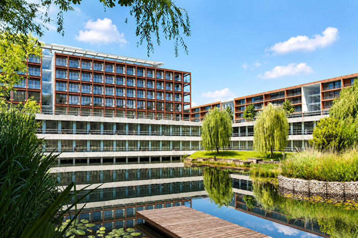 1 Bedroom Flat To Rent In Lakeshore Apartments, BS13