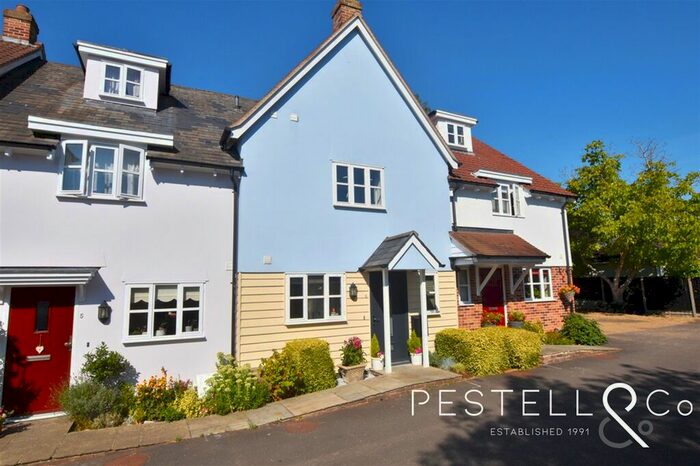 4 Bedroom Terraced House To Rent In Mellish Grove, Dunmow, CM6